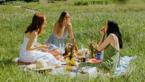 mizhnarodnyj-den-druziv-2025-pryvitannya