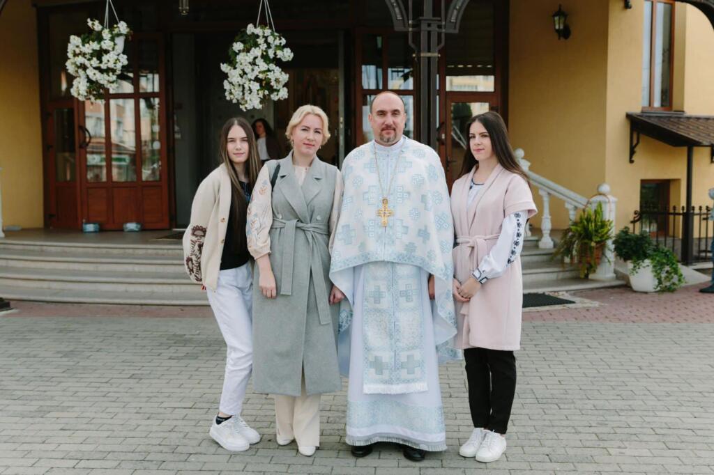 світлана-онищук-батьки