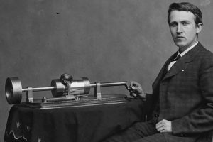 хто-винайшов-електрику