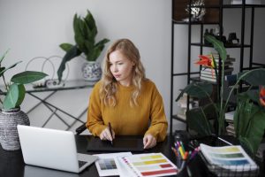 скільки заробляє дизайнер інтер'єру в польщі