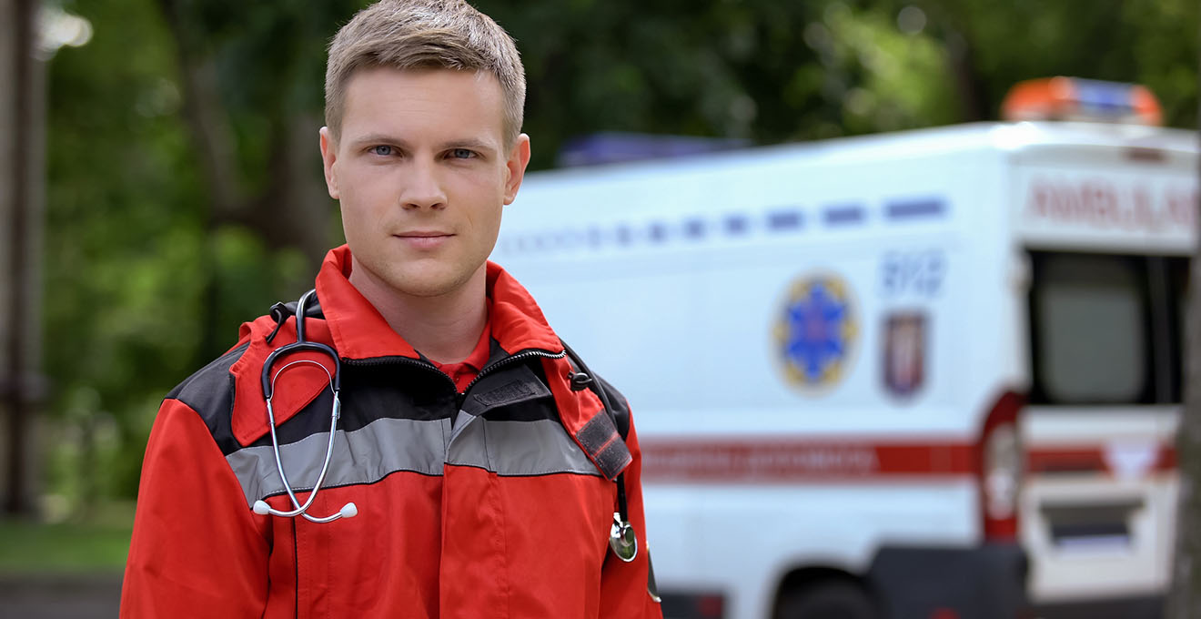 парамедик-це