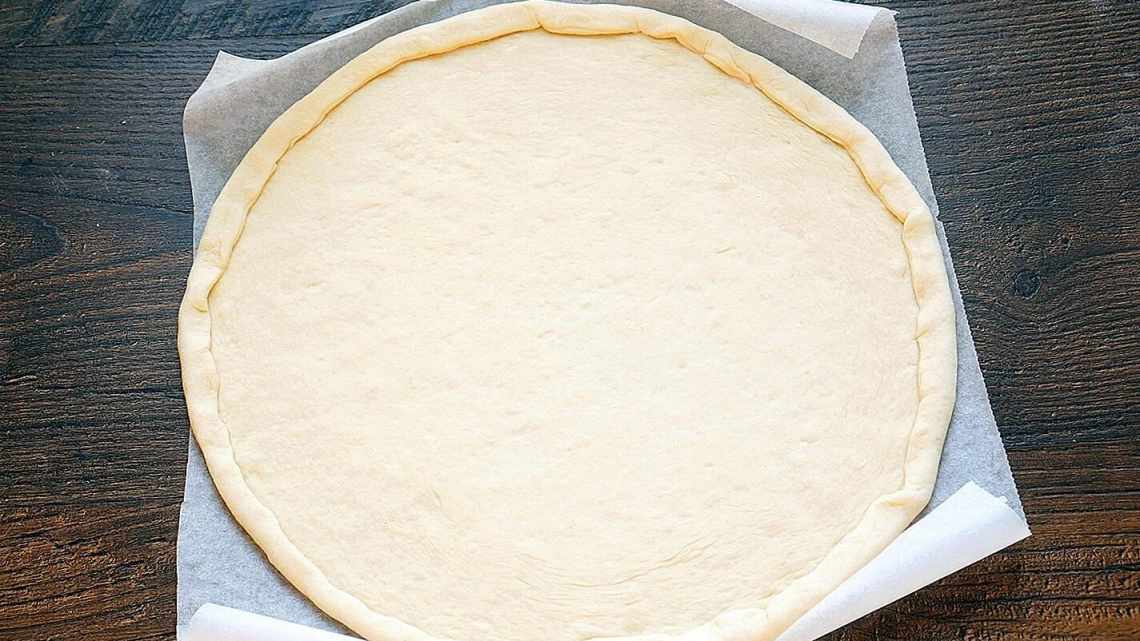 як-зробити-тісто-для-піци