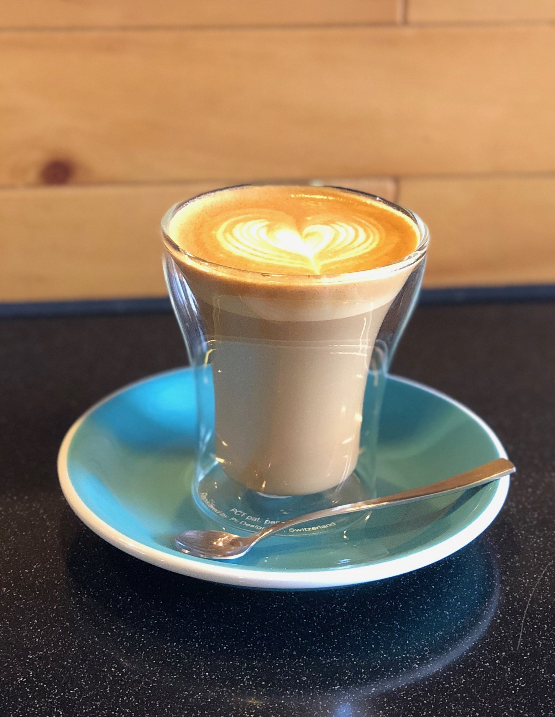 флет-вайт-це