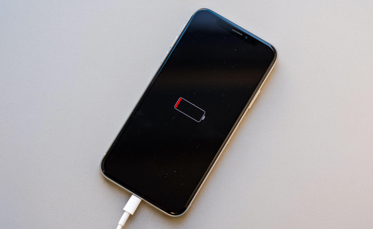 чому-не-заряджається-телефон
