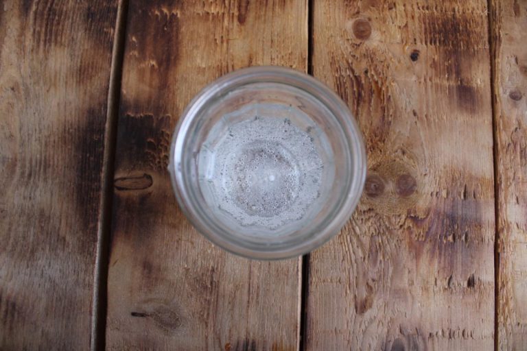 як-зробити-шипучку-з-соди-і-оцту