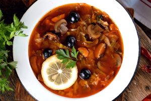 як-приготувати-солянку-з-грибами