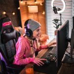 streaming-girl-beezone2