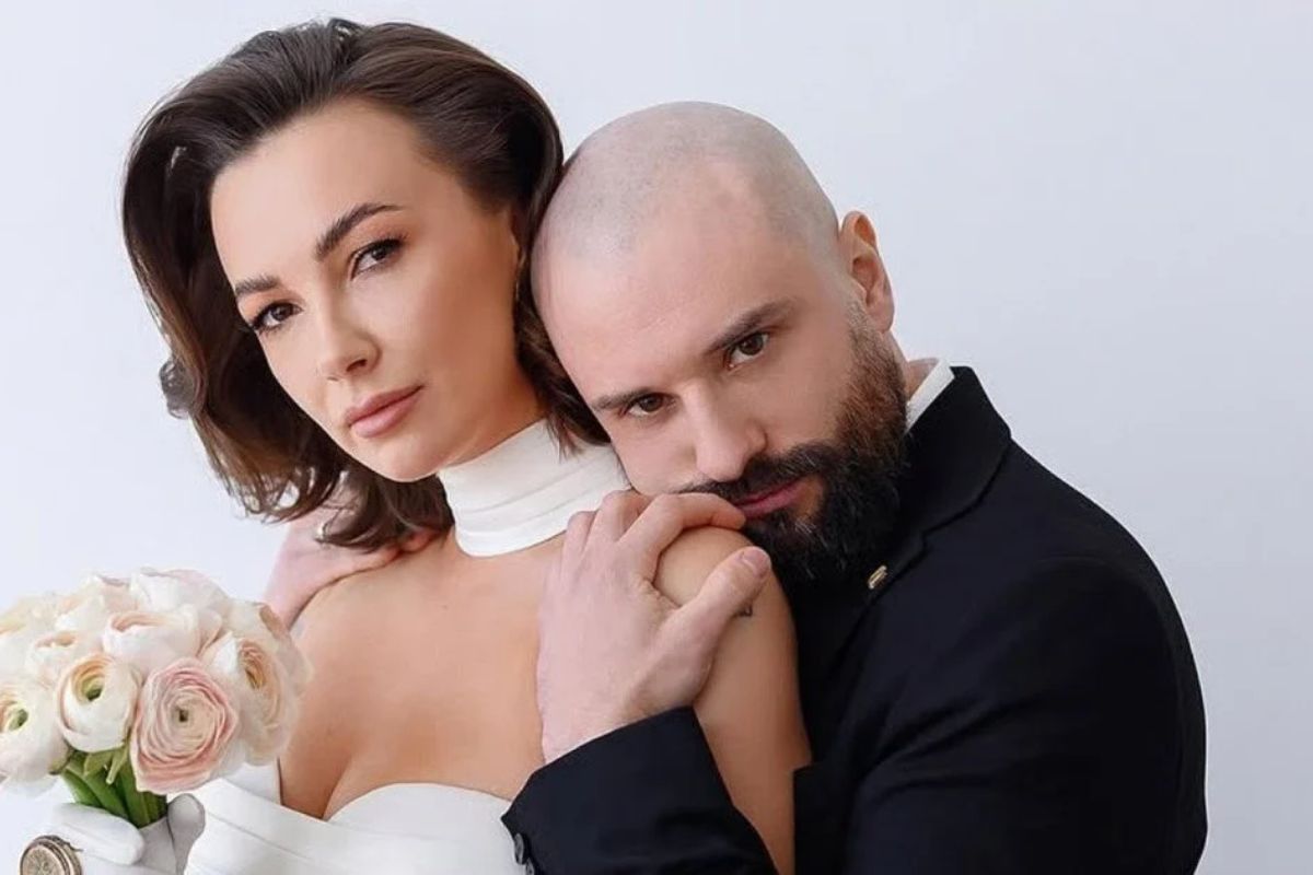 віктор рожевий дружина