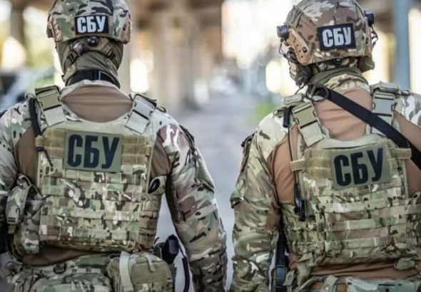 Двоє російських контрактників втекли з фронту і хотіли пробратися до Києва - їх затримала СБУ