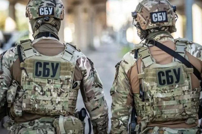 Двоє російських контрактників втекли з фронту і хотіли пробратися до Києва - їх затримала СБУ