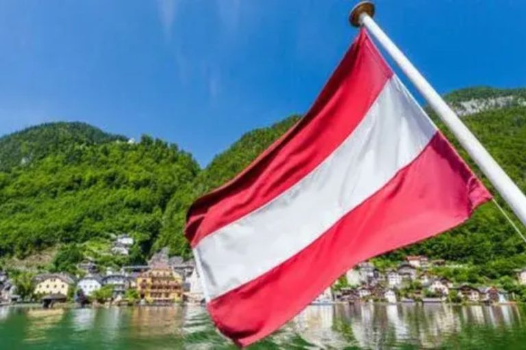рф пообіцяло відреагувати на висилку російських дипломатів з Австрії