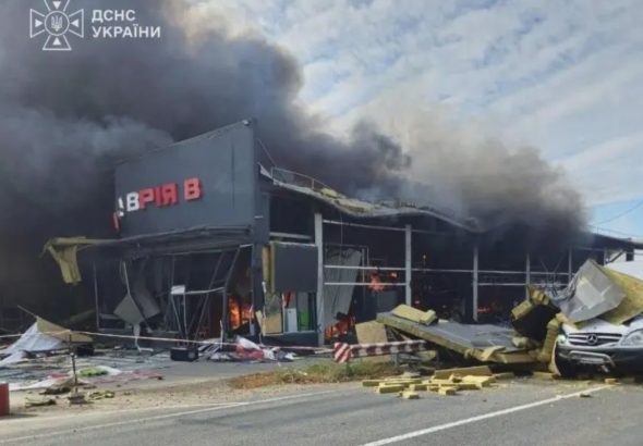 росія вдарила реактивним шахедом по звичайному магазину на Одещині троє постраждалих