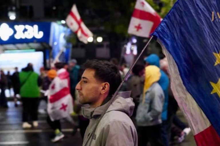 У Грузії наростає політична криза опозиція вийшла на протести і готує масштабну акцію