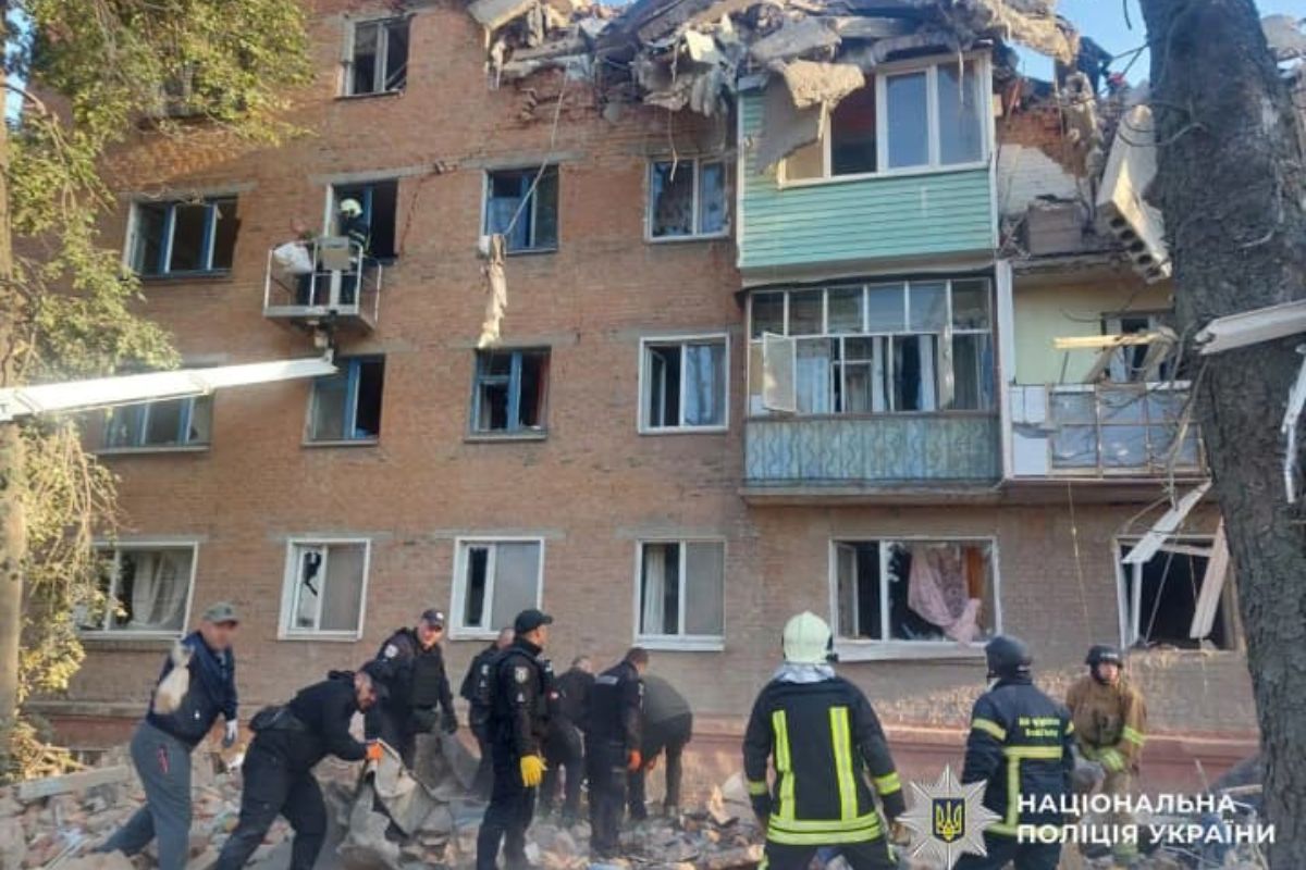 У Прилуках жертвами ракетного удару рф по багатоповерхівці стали вже 9 людей - серед них діти