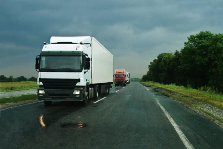 Україна хоче перенести митні перевірки до країн ЄС на тлі загрози дронів рф - FT
